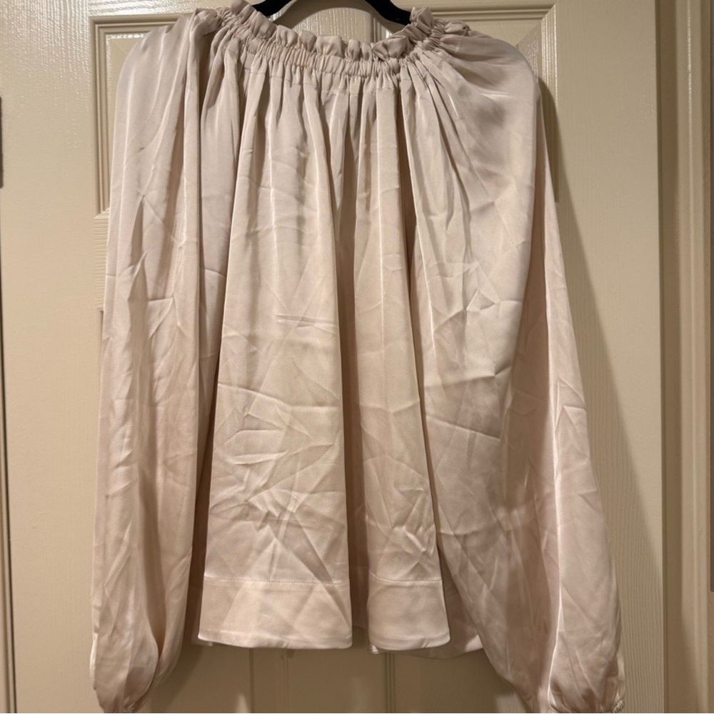 H&M Cream Tie-Front Long Sleeve Blouse Women’s Small